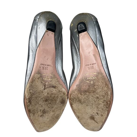 Prada Women’s Rhinestone Silver Metallic Ballet Flats Size 38.5 US 8.5 - Picture 9 of 13
